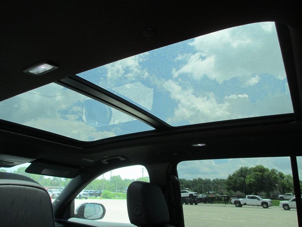 new 2025 Buick Enclave car, priced at $46,338