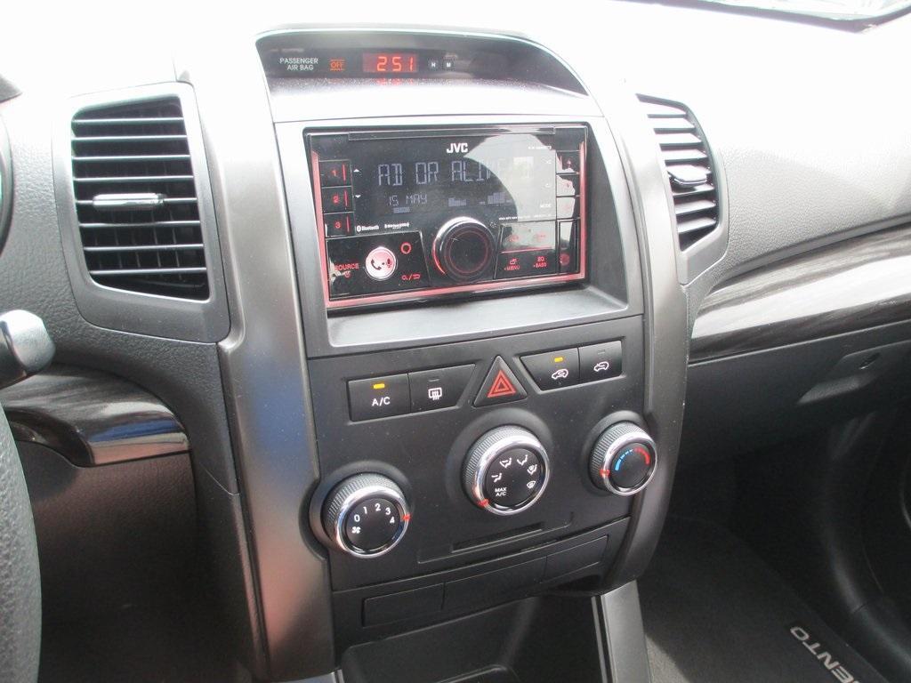 used 2013 Kia Sorento car, priced at $7,495