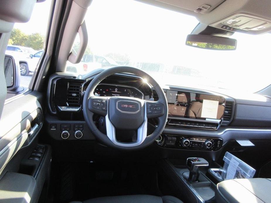 new 2025 GMC Sierra 1500 car, priced at $58,153