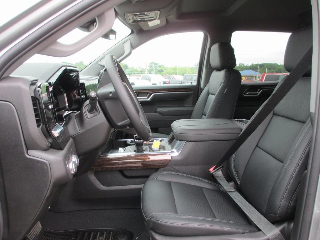 new 2025 GMC Sierra 1500 car, priced at $59,962