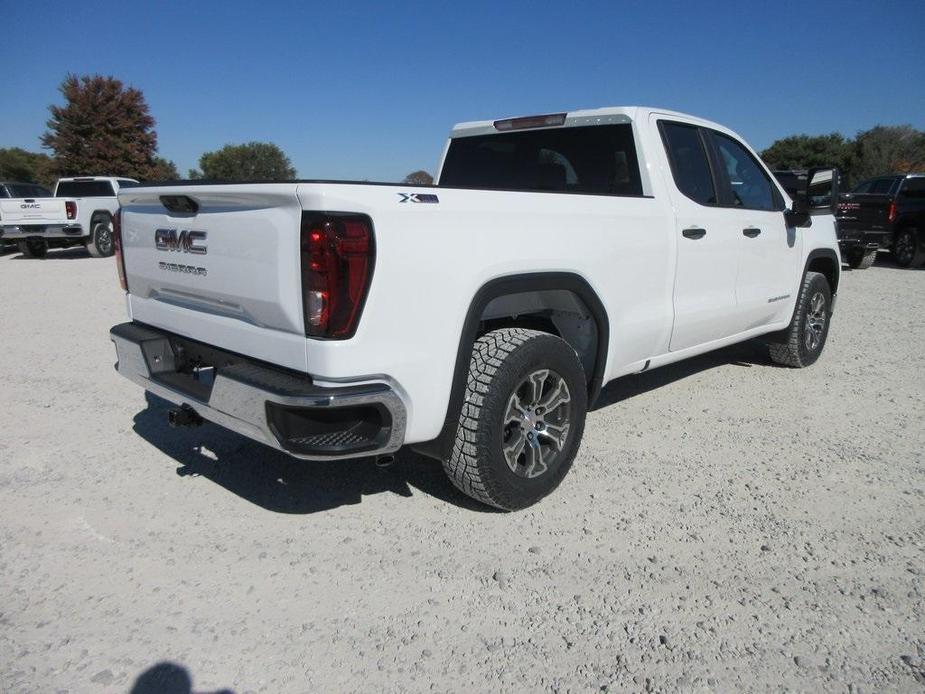 new 2025 GMC Sierra 1500 car, priced at $47,136