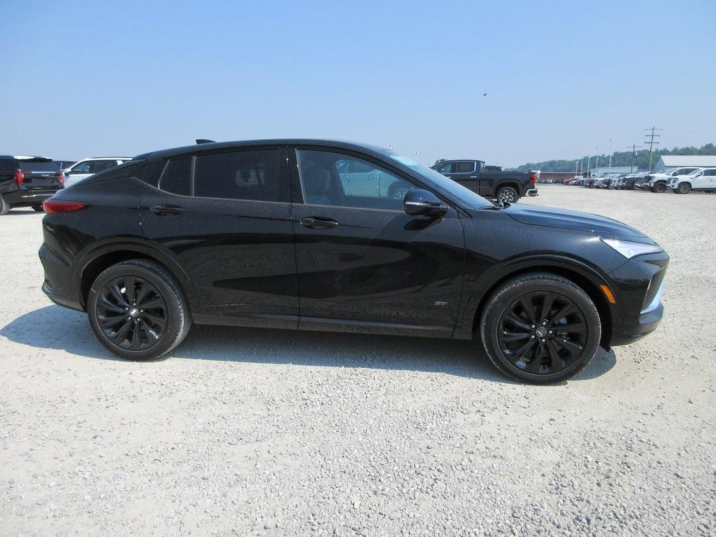 new 2025 Buick Envista car, priced at $28,272