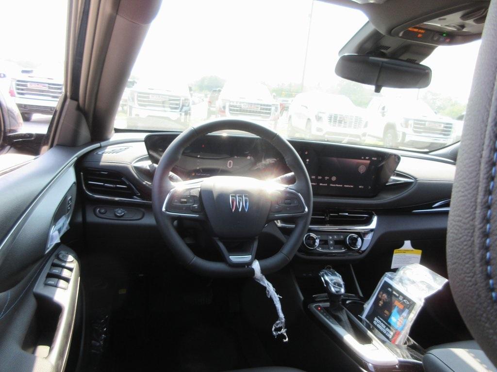 new 2025 Buick Envista car, priced at $28,272