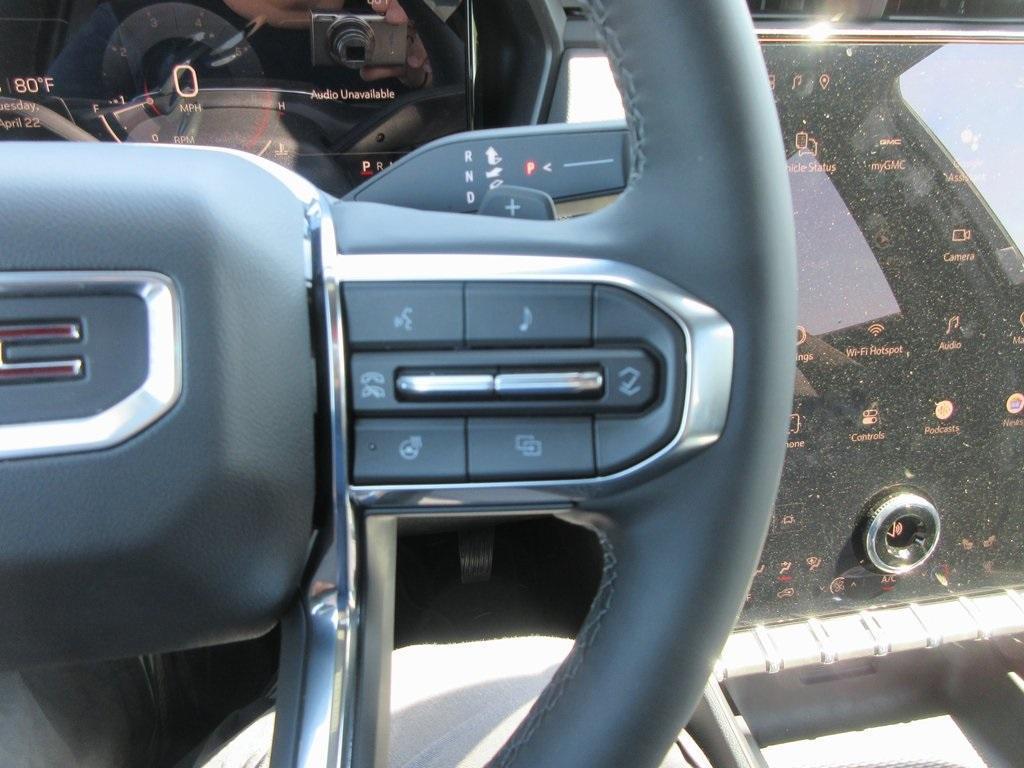 new 2025 GMC Terrain car, priced at $33,205