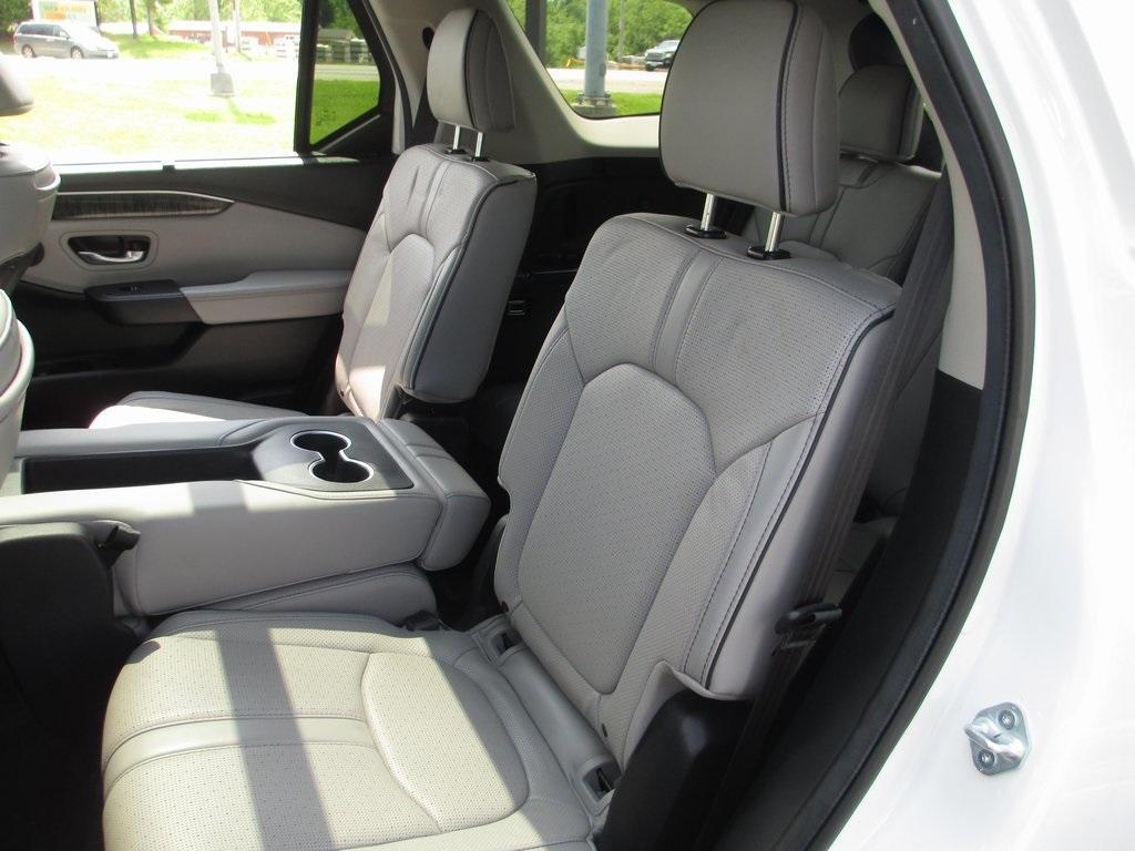 used 2024 Honda Pilot car, priced at $46,995