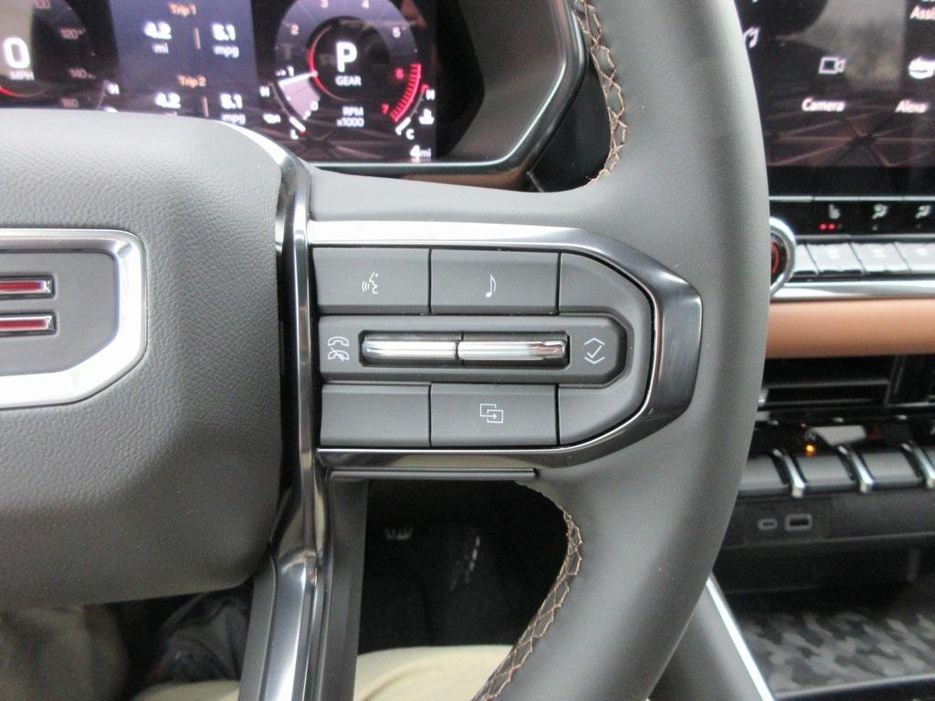 new 2025 GMC Canyon car, priced at $45,691