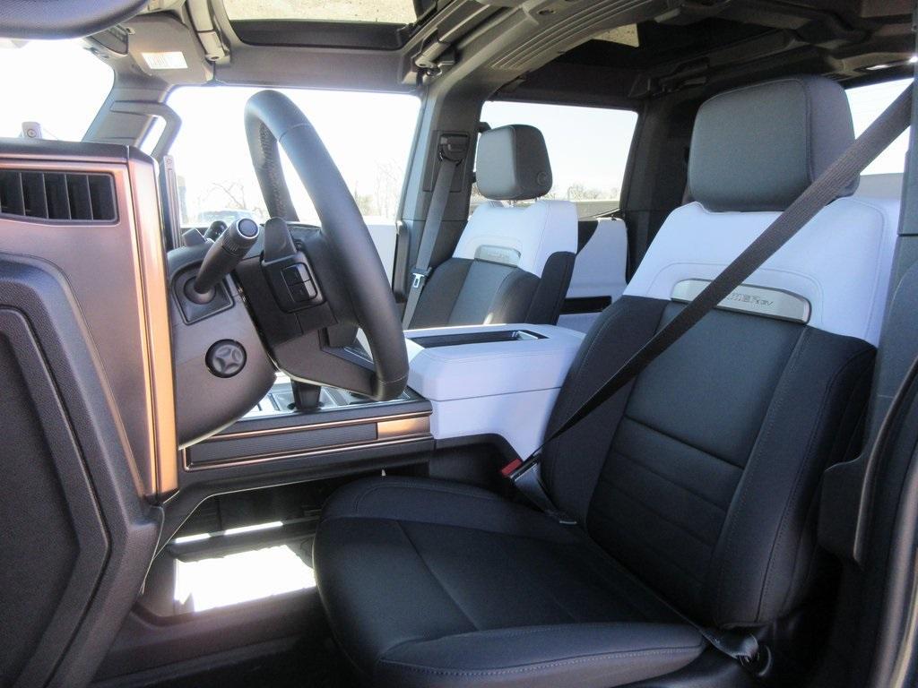 new 2025 GMC HUMMER EV Pickup car, priced at $91,820