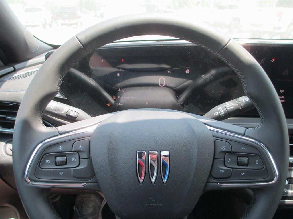 new 2025 Buick Envista car, priced at $26,539