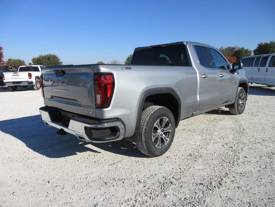 new 2025 GMC Sierra 1500 car, priced at $51,076