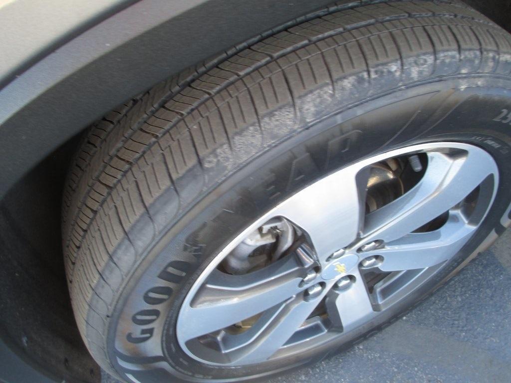 used 2021 Chevrolet Traverse car, priced at $19,995