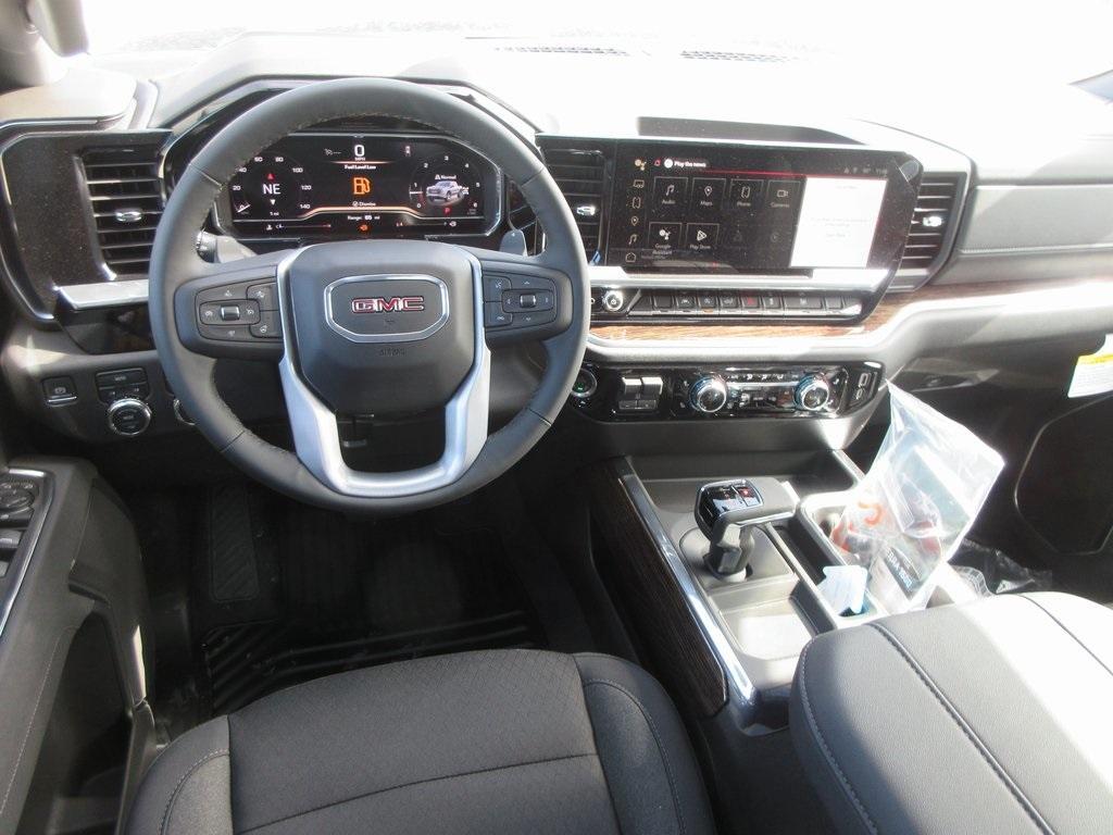new 2025 GMC Sierra 1500 car, priced at $53,540