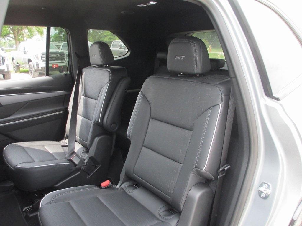 new 2026 Buick Enclave car, priced at $47,831