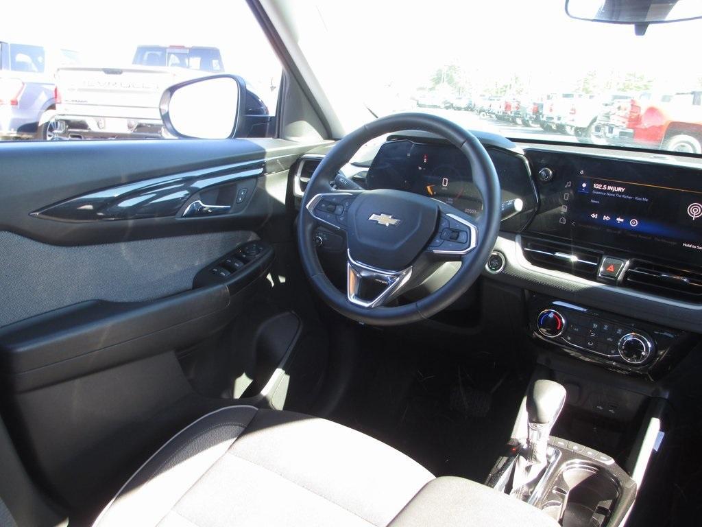 used 2025 Chevrolet TrailBlazer car, priced at $23,995