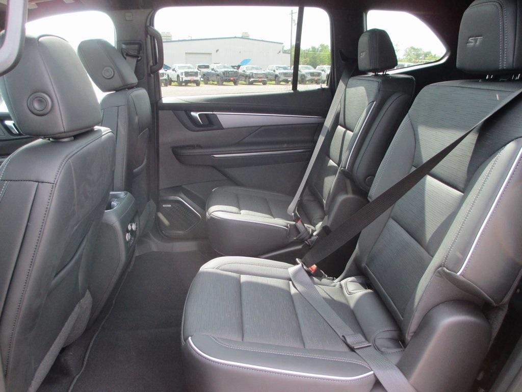 new 2025 Buick Enclave car, priced at $51,591