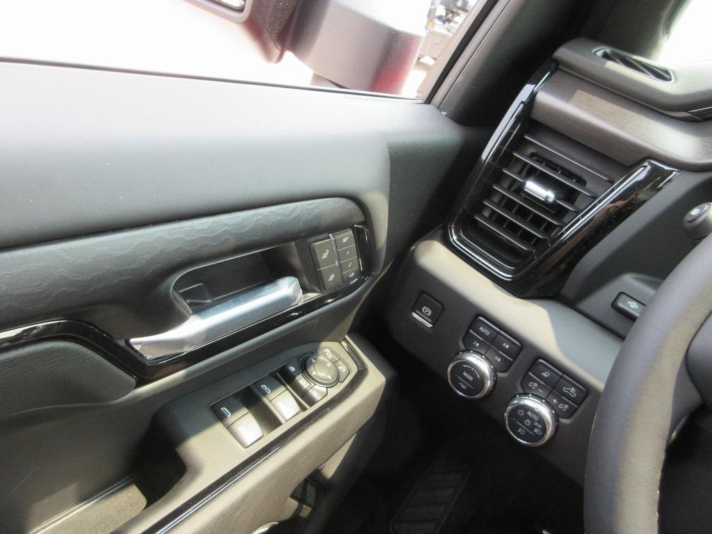 new 2025 GMC Sierra 2500 car, priced at $100,874