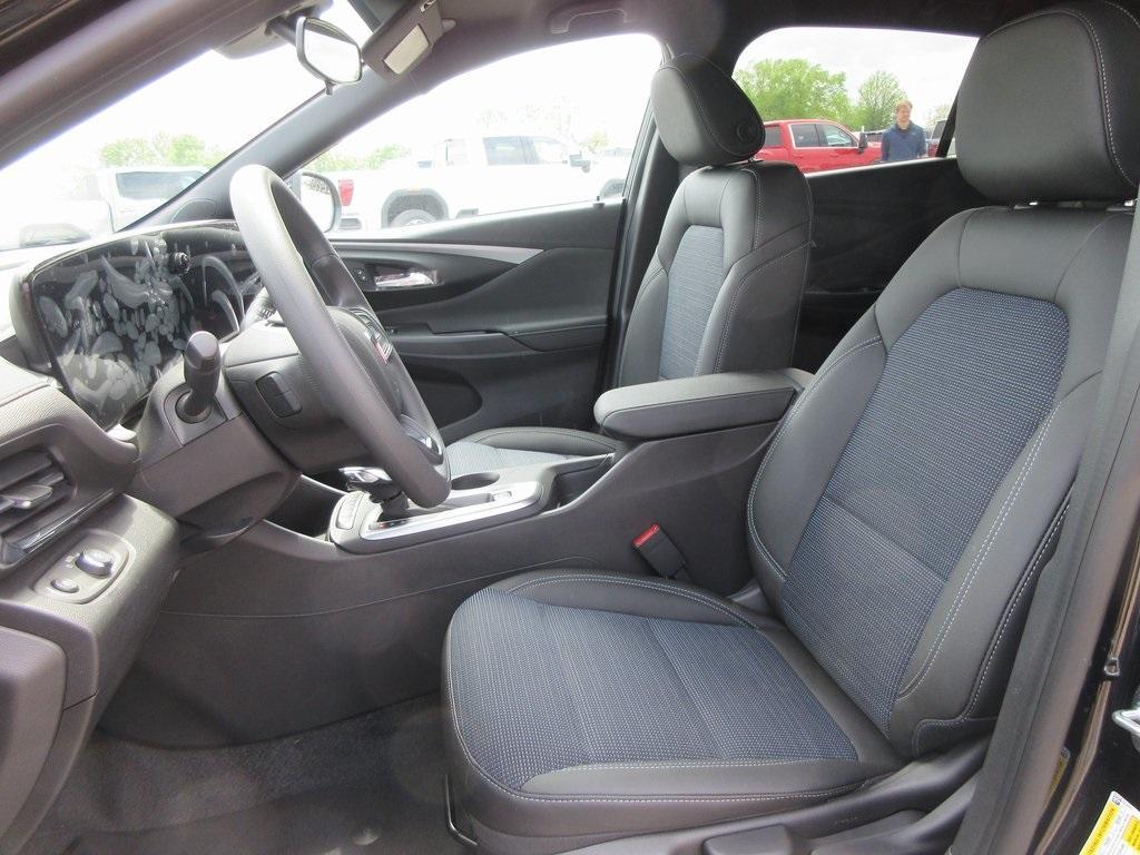 new 2025 Buick Envista car, priced at $24,752