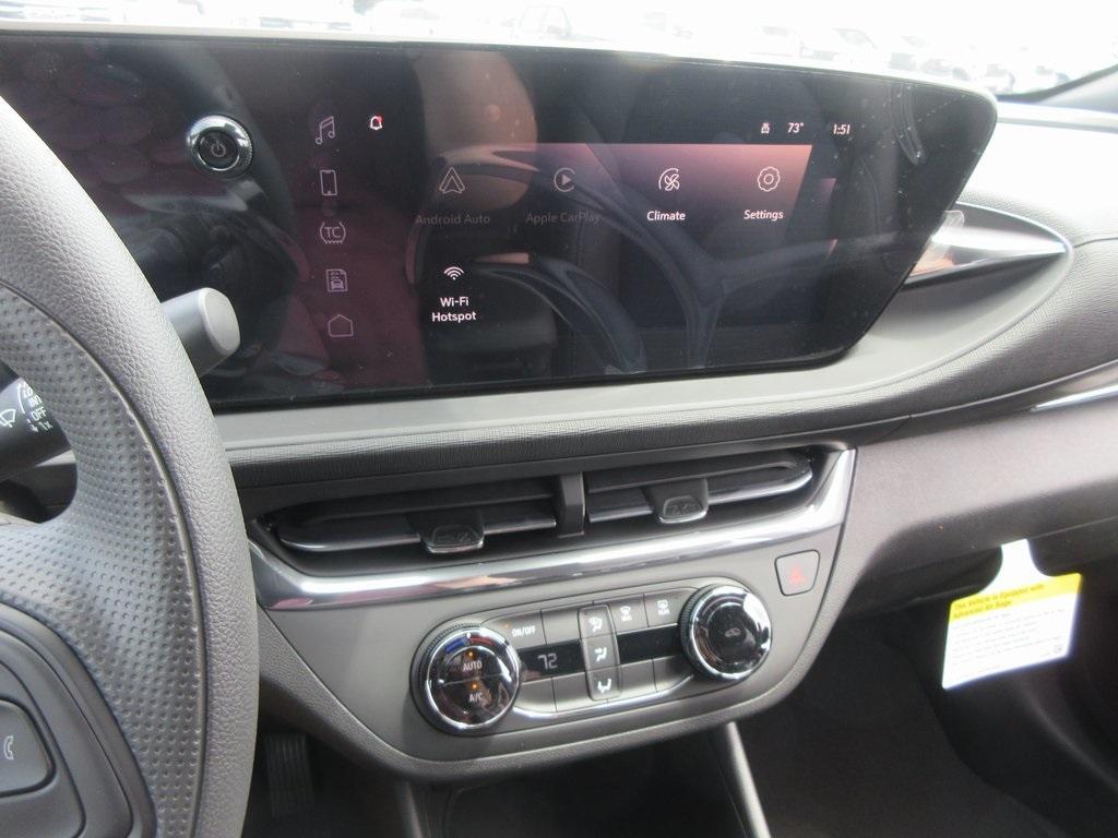 new 2025 Buick Envista car, priced at $24,752