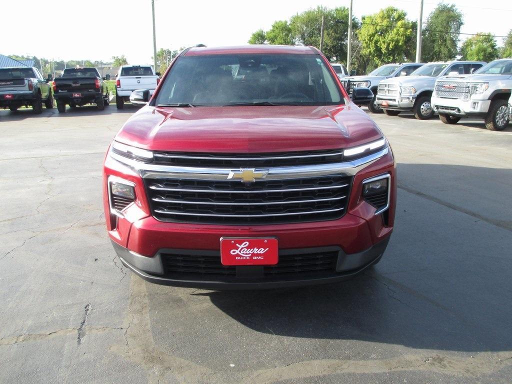 used 2024 Chevrolet Traverse car, priced at $39,995