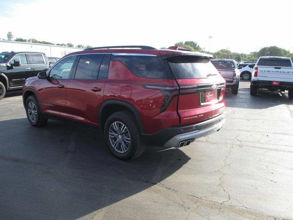 used 2024 Chevrolet Traverse car, priced at $39,995