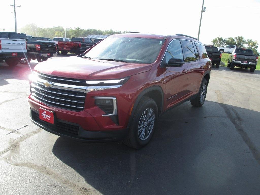 used 2024 Chevrolet Traverse car, priced at $39,995