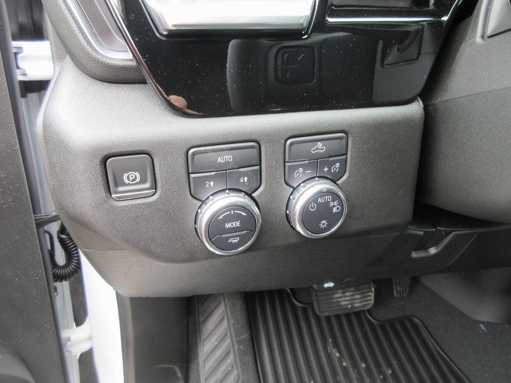 new 2025 GMC Sierra 1500 car, priced at $52,074