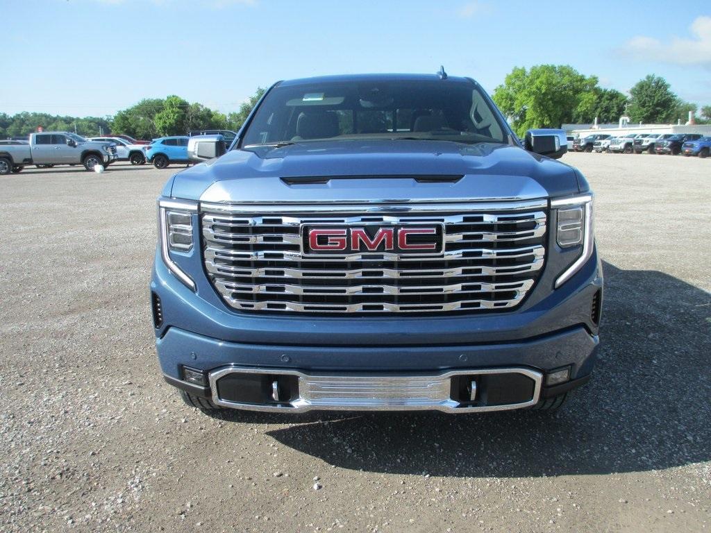 new 2025 GMC Sierra 1500 car, priced at $70,601