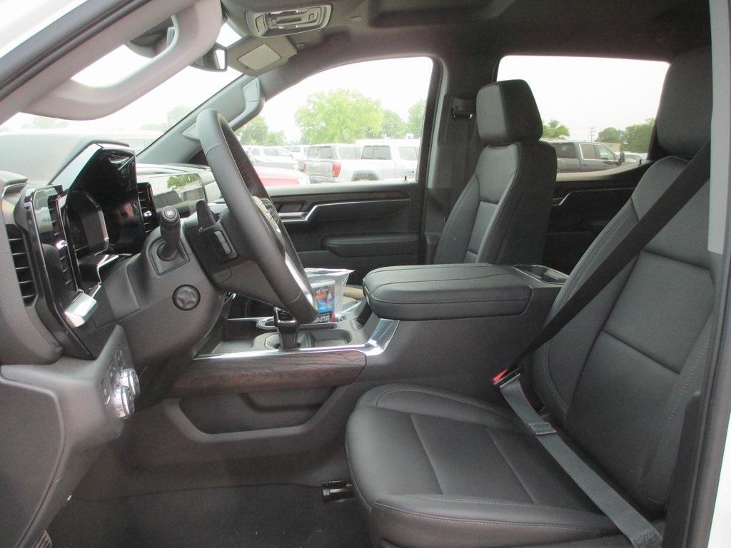 new 2025 GMC Sierra 1500 car, priced at $58,793