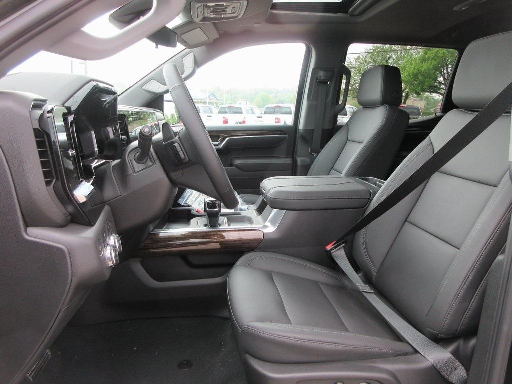 new 2025 GMC Sierra 1500 car, priced at $61,027