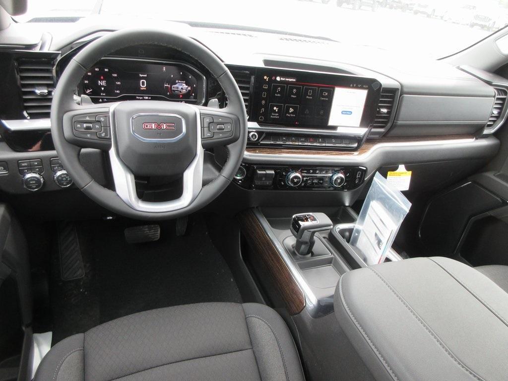 new 2025 GMC Sierra 1500 car, priced at $56,439