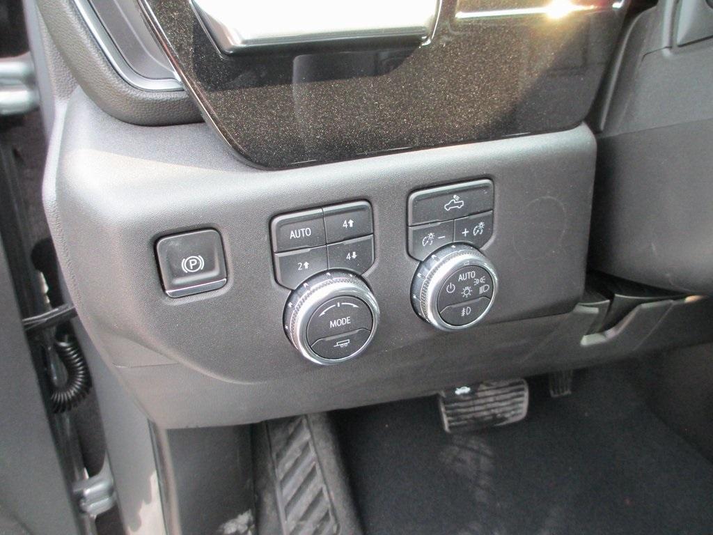new 2025 GMC Sierra 1500 car, priced at $55,620