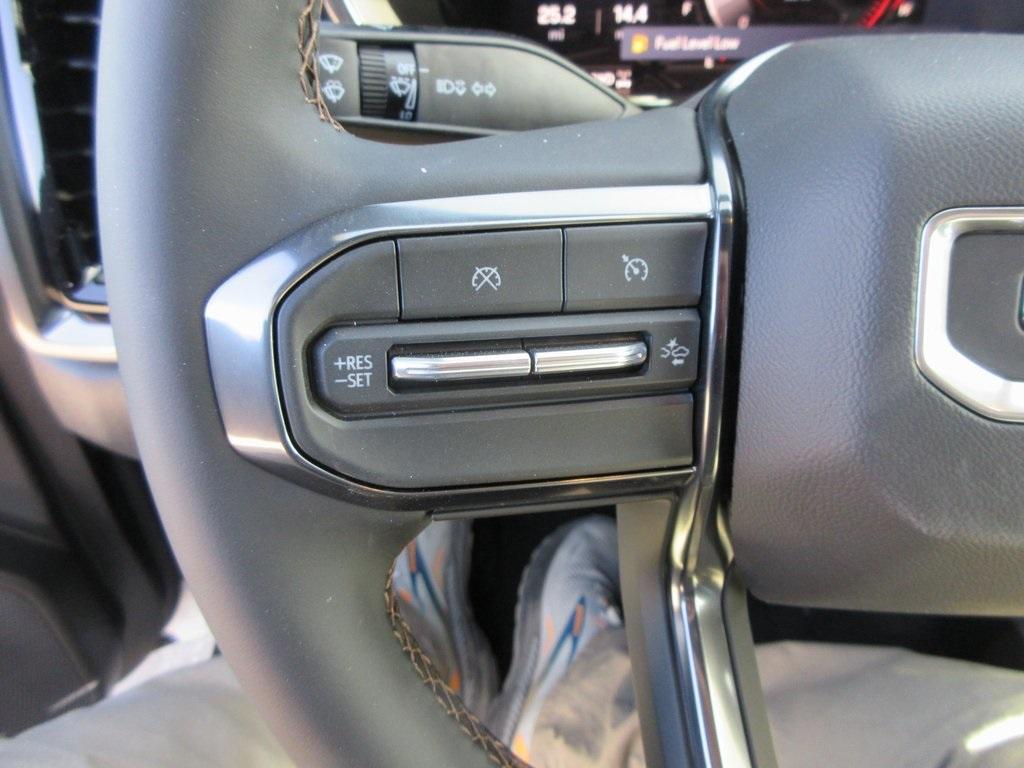 new 2025 GMC Canyon car, priced at $45,691