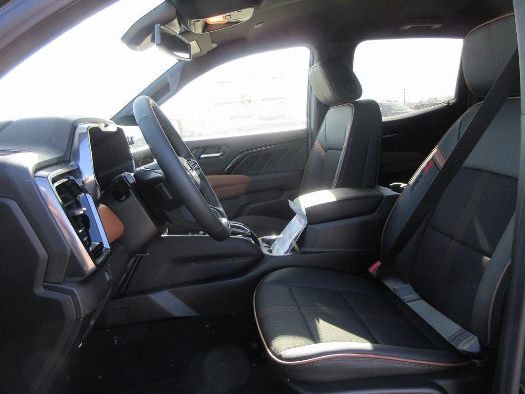 new 2025 GMC Canyon car, priced at $45,691