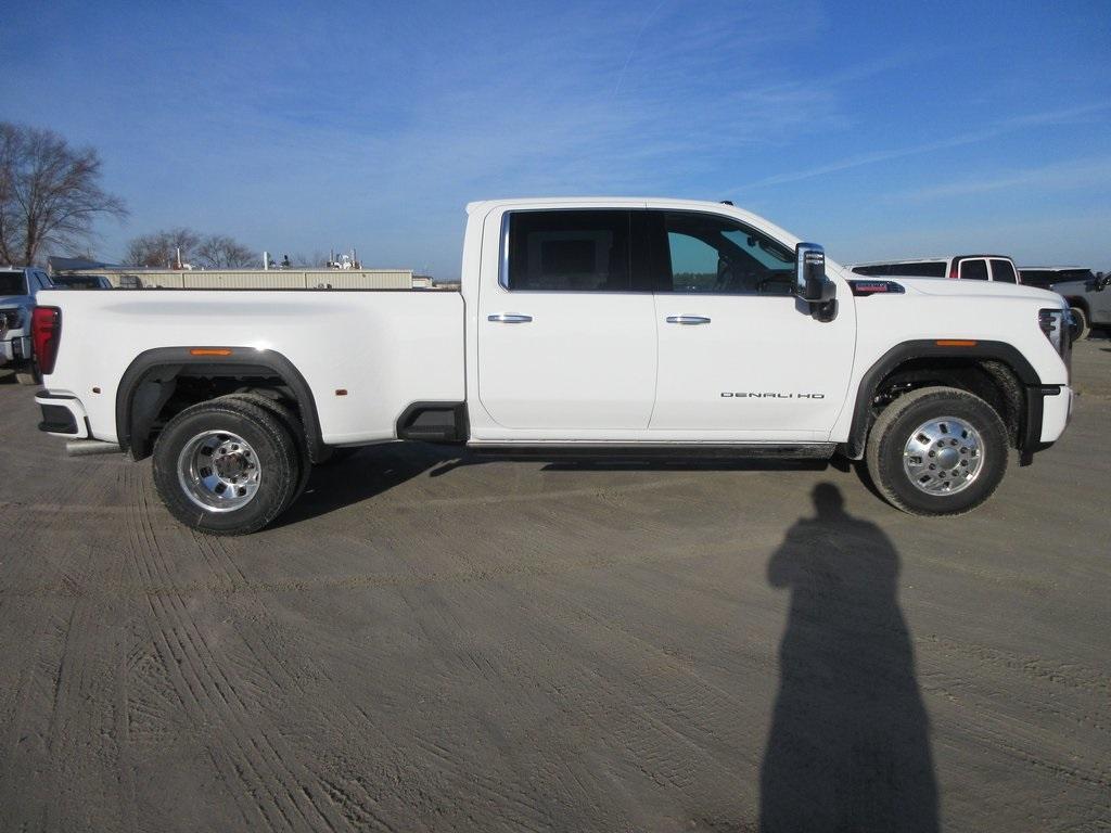 new 2025 GMC Sierra 3500 car, priced at $86,476