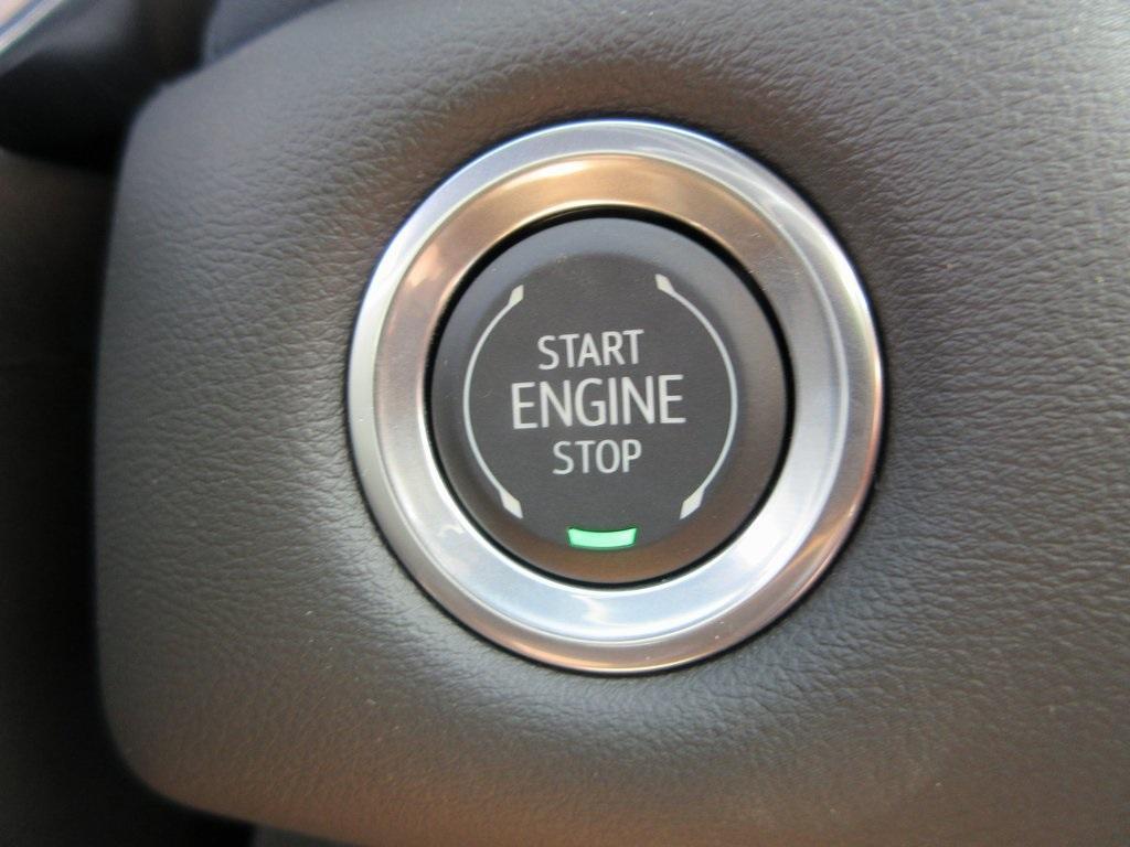 new 2025 GMC Canyon car, priced at $41,965