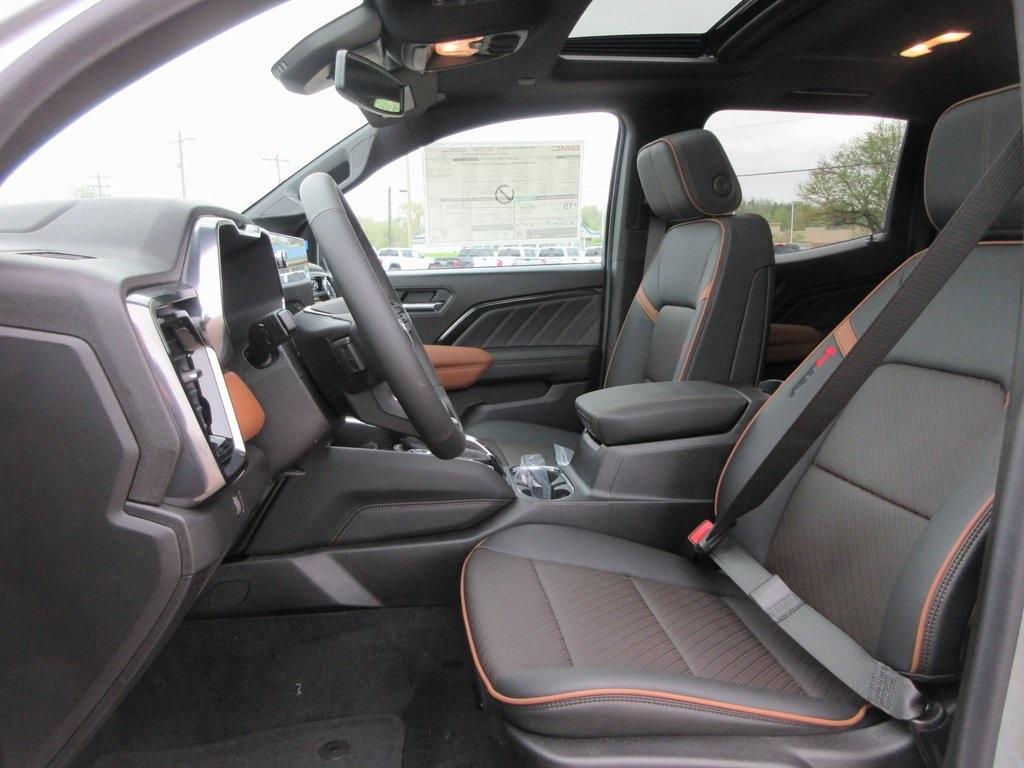 new 2025 GMC Canyon car, priced at $49,858
