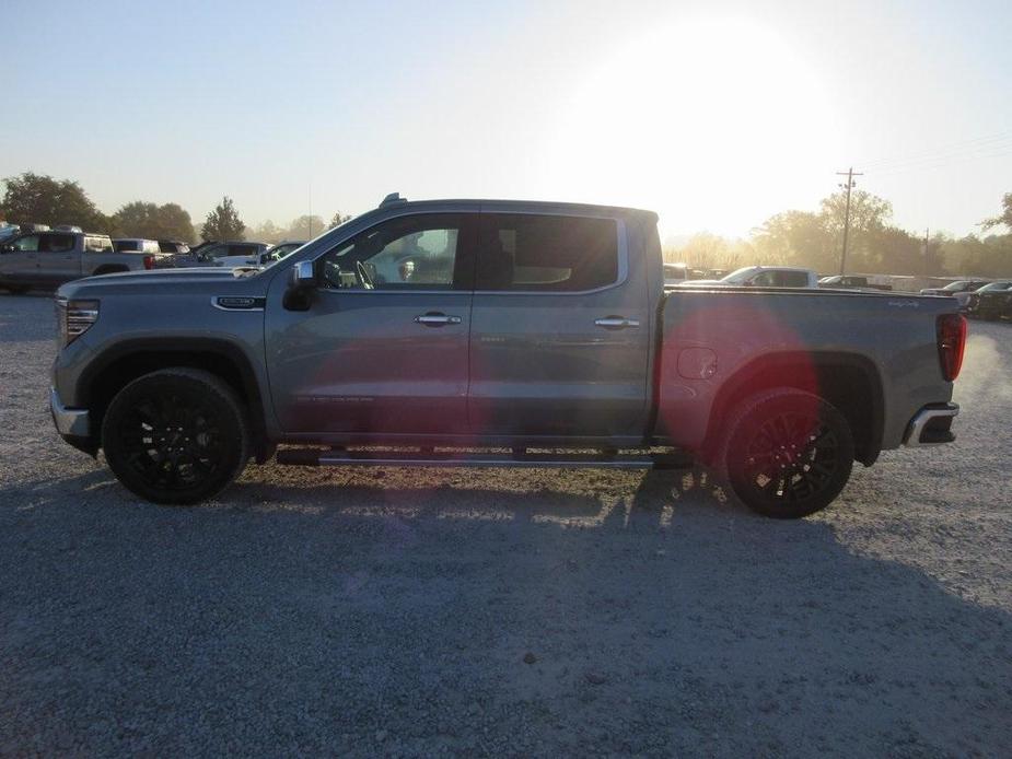 new 2025 GMC Sierra 1500 car, priced at $59,914