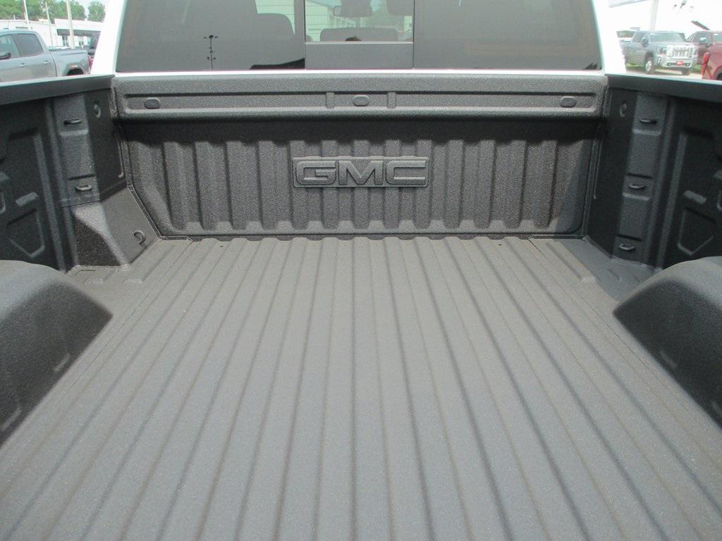 new 2025 GMC Sierra 1500 car, priced at $60,213