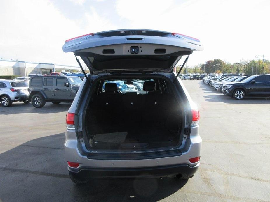 used 2017 Jeep Grand Cherokee car, priced at $12,995