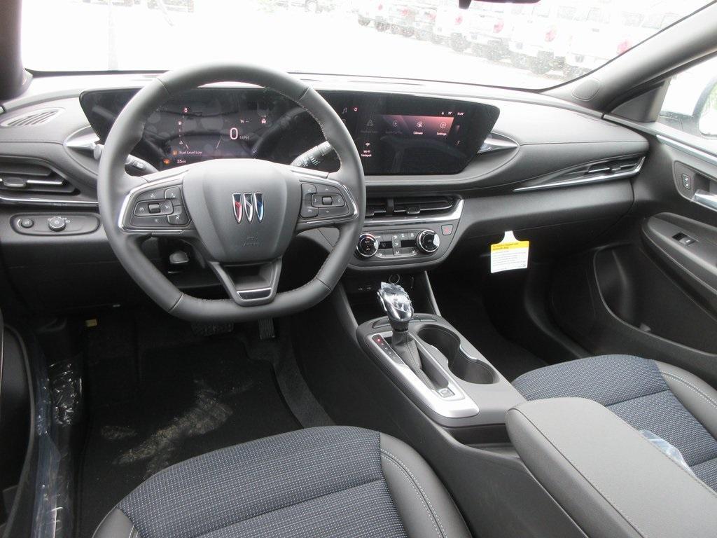new 2025 Buick Envista car