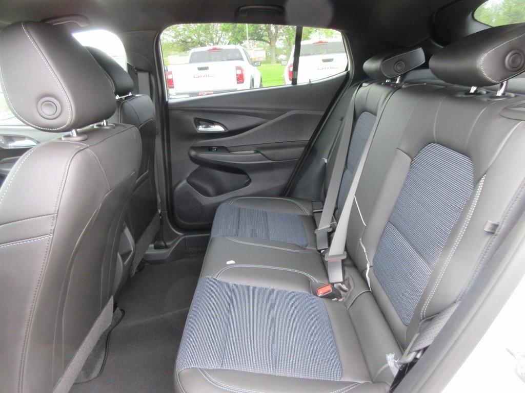 new 2025 Buick Envista car