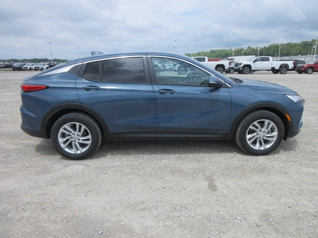new 2025 Buick Envista car, priced at $25,767