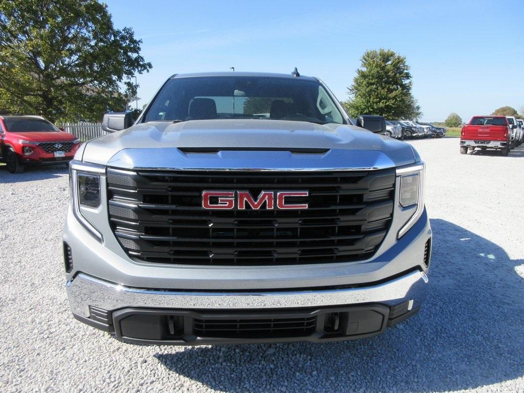 new 2025 GMC Sierra 1500 car, priced at $40,601