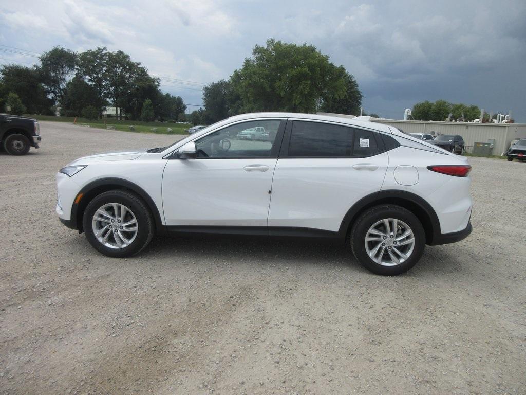 new 2025 Buick Envista car, priced at $22,646