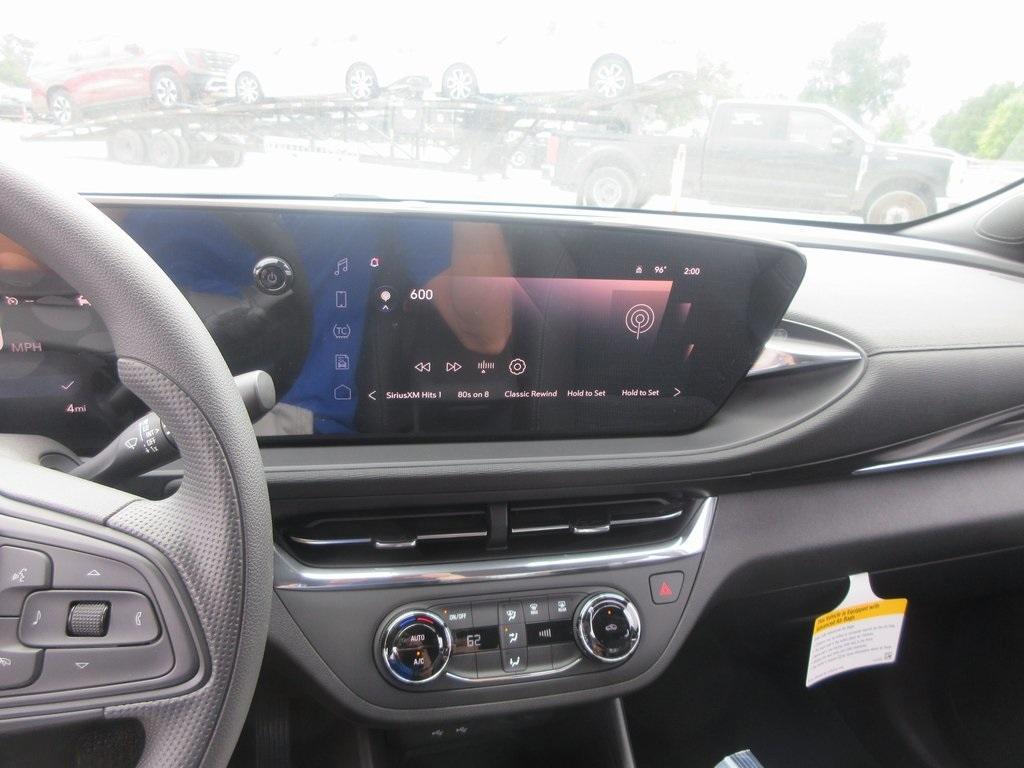 new 2025 Buick Envista car, priced at $22,646