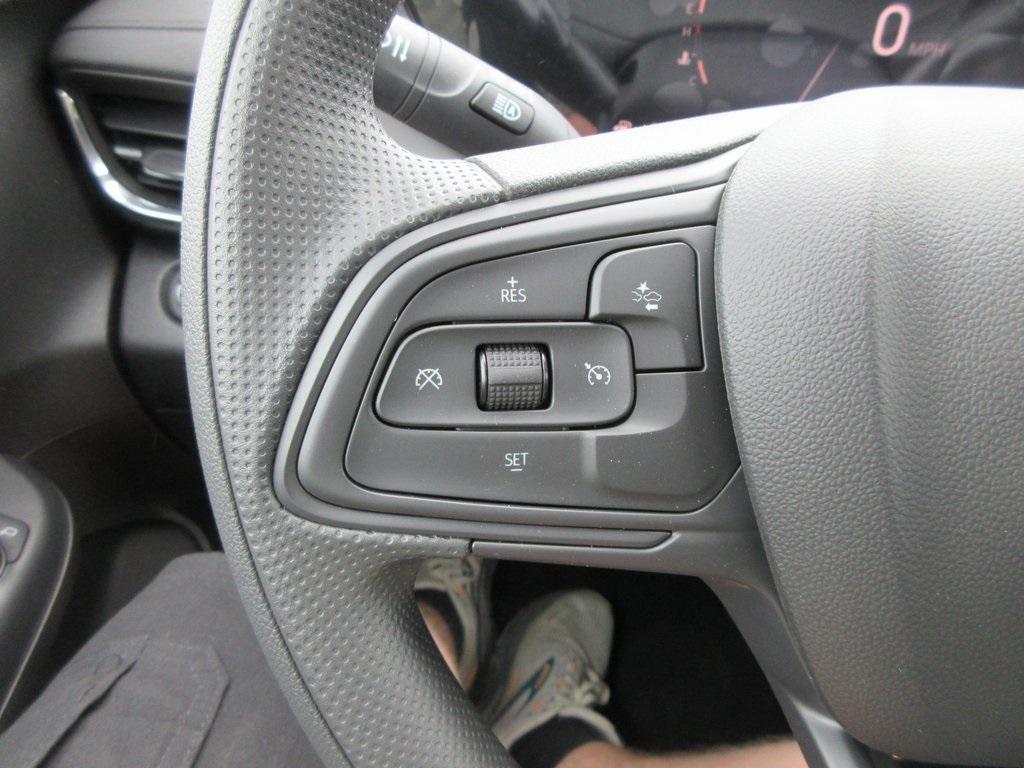 new 2025 Buick Envista car, priced at $24,752