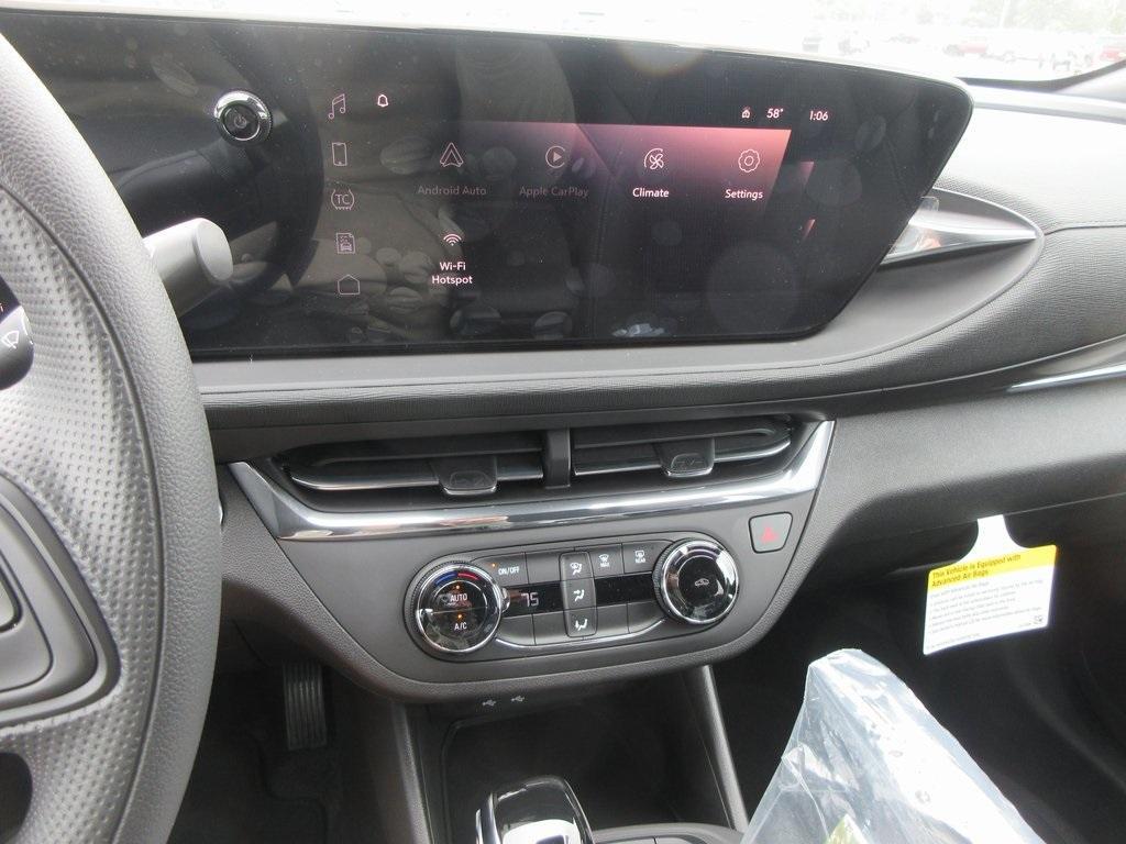 new 2025 Buick Envista car, priced at $24,752