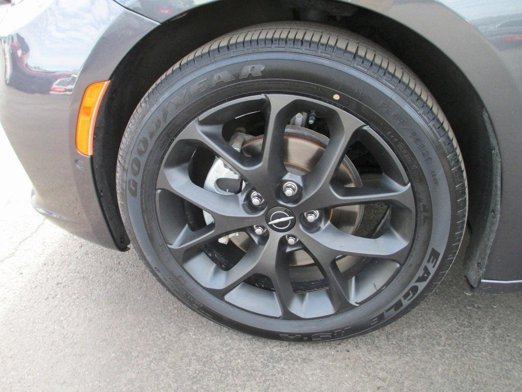 used 2022 Chrysler Pacifica car, priced at $25,995