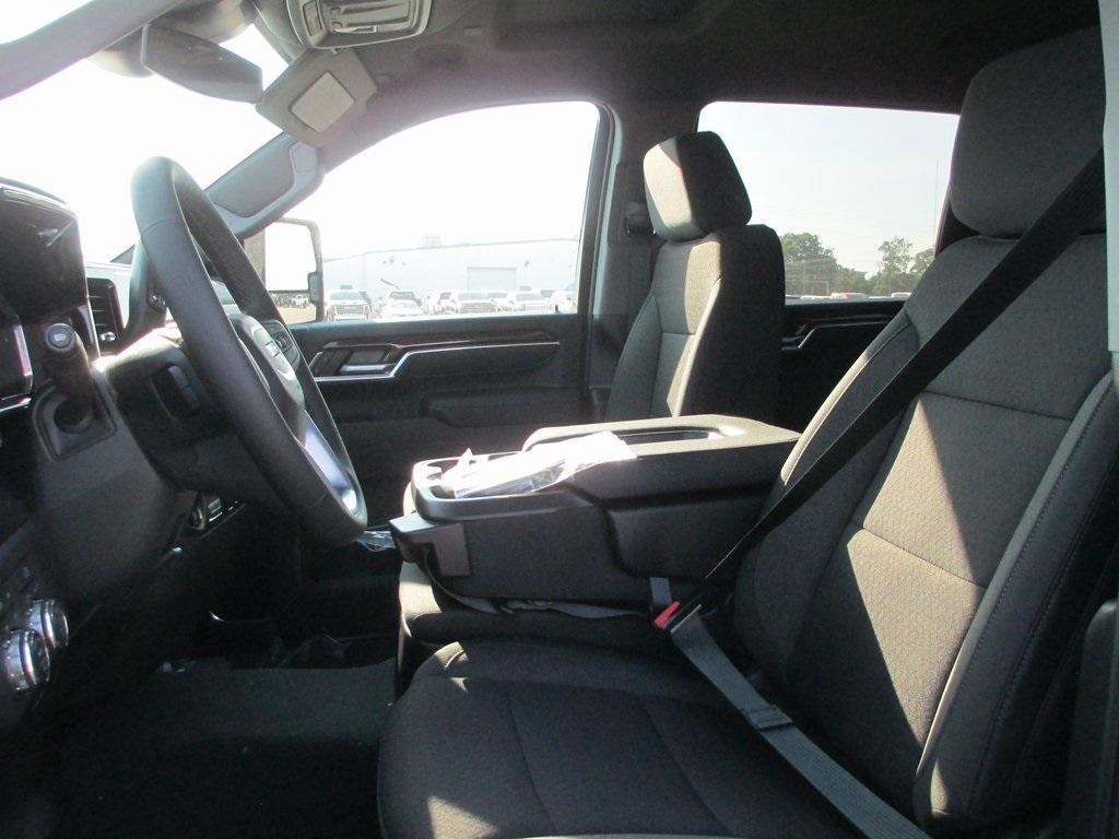 new 2025 GMC Sierra 2500 car, priced at $67,172