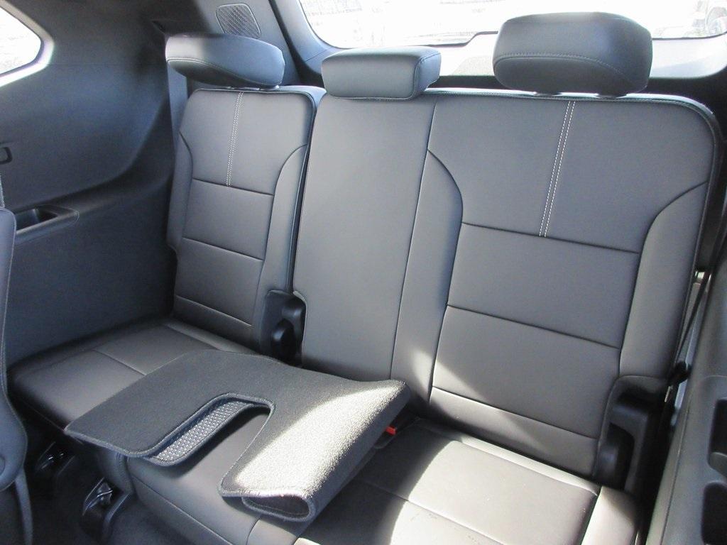 new 2025 GMC Acadia car, priced at $47,467