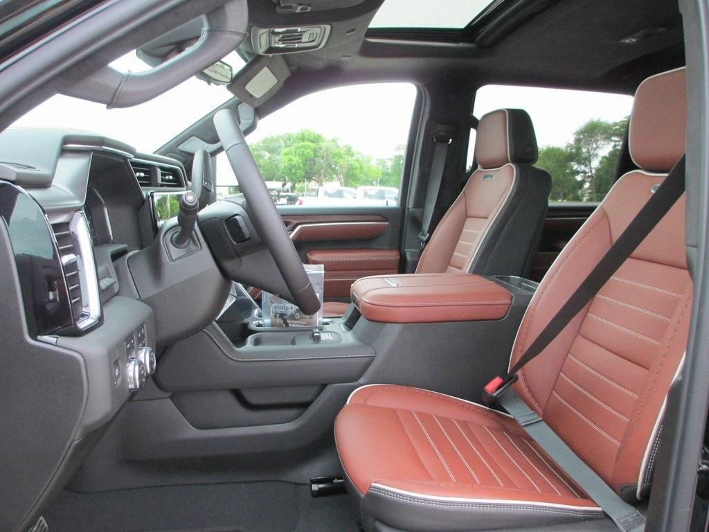 new 2025 GMC Sierra 2500 car, priced at $91,008